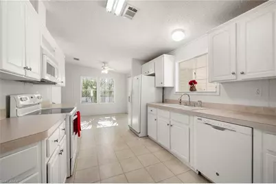 1000 Kings Hwy #128, Port Charlotte, FL 33980 - Photo 14