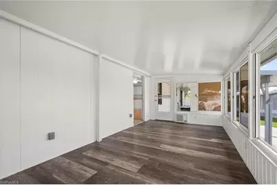 1000 Kings Hwy #128, Port Charlotte, FL 33980 - Photo 4