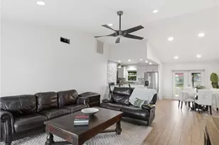 2618 SW 32nd Ln, Cape Coral, FL 33914 - Photo 4