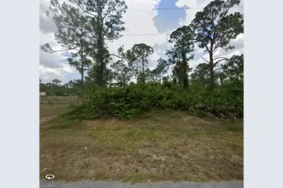 2114 Hamilton Ave, Alva, FL 33920 - Photo 2