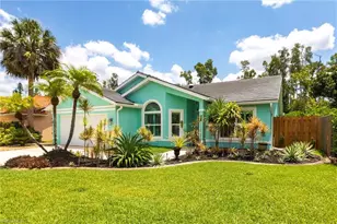 7762 Cameron Cir, Fort Myers, FL 33912 - Photo 2