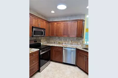 7762 Cameron Cir, Fort Myers, FL 33912 - Photo 10