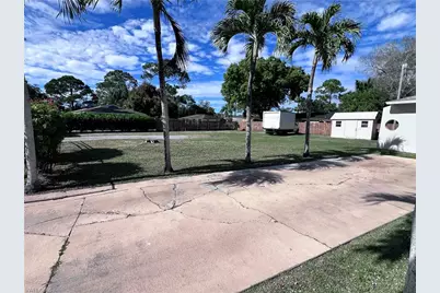 614 6th Avenue Cir, Immokalee, FL 34142 - Photo 4