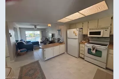 16007 Davis Rd #224, Fort Myers, FL 33908 - Photo 4