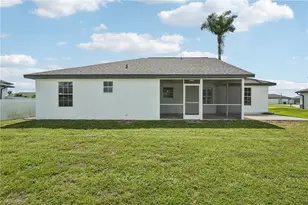 479 NE 2nd Pl, Cape Coral, FL 33909 - Photo 24