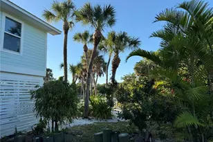 4511 Bartlett Pkwy, Captiva, FL 33924 - Photo 48