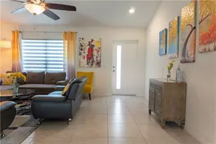 3318 SW 8th Pl, Cape Coral, FL 33914 - Photo 4