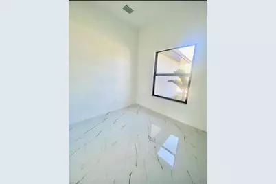 2005 W 10th St, Lehigh Acres, FL 33972 - Photo 4