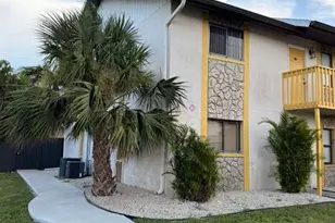 1126 SE 8th St, Cape Coral, FL 33990 - Photo 20