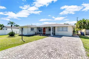 9795 Birr St, Fort Myers, FL 33919 - Photo 2