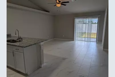 1406 SE 1st Pl, Cape Coral, FL 33990 - Photo 4