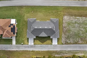 628 Falls Ln, Lehigh Acres, FL 33974 - Photo 10