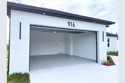 916 Nicholas Pkwy W, Cape Coral, FL 33991 - Photo 4