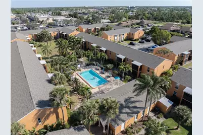 12658 Kenwood Ln #D, Fort Myers, FL 33907 - Photo 4