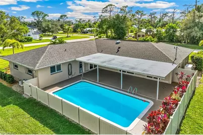 3705 Stoneridge Ct, Fort Myers, FL 33908 - Photo 8