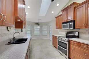 5739 Inverness Cir, North Fort Myers, FL 33903 - Photo 10