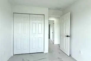 206 Pembroke St, Lehigh Acres, FL 33974 - Photo 10