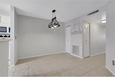8151 S Woods Cir #12, Fort Myers, FL 33919 - Photo 8