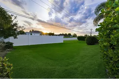 2525 Gleason Pkwy, Cape Coral, FL 33914 - Photo 36