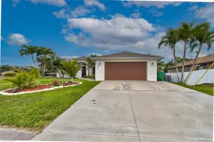 2723 Van Buren Pkwy, Cape Coral, FL 33993 - Photo 32