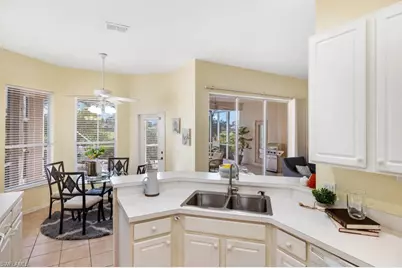 2076 Oxford Ridge Cir, Lehigh Acres, FL 33973 - Photo 32