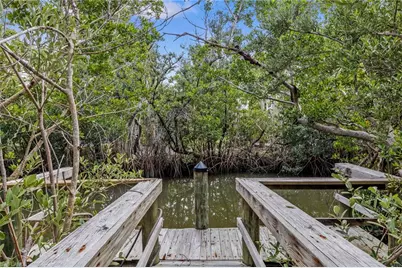 479 Lagoon Dr, Sanibel, FL 33957 - Photo 38