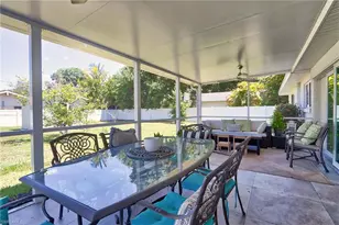 1327 Sunbury Dr, Fort Myers, FL 33901 - Photo 10