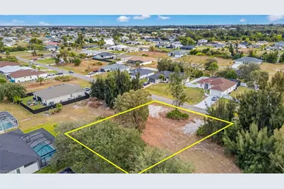 2251 SW 1st St, Cape Coral, FL 33991 - Photo 12