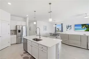 2662 Scarlet Wy, Naples, FL 34120 - Photo 4