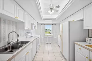 3933 SE 11th Pl, Cape Coral, FL 33904 - Photo 10