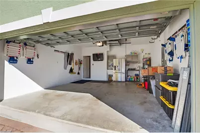 2502 Blackburn Cir, Cape Coral, FL 33991 - Photo 36