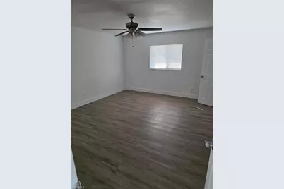 114 SW 35th Ter, Cape Coral, FL 33914 - Photo 8