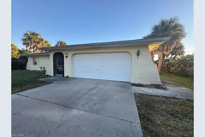 601 Dolphin Rd, Venice, FL 34293 - Photo 1