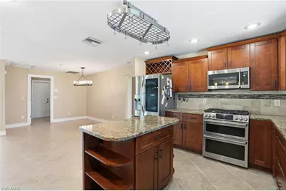 3346 SE 10th Pl, Cape Coral, FL 33904 - Photo 10