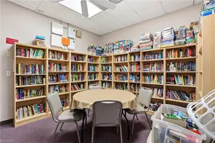 10711 Maui Cir, Estero, FL 33928 - Photo 48