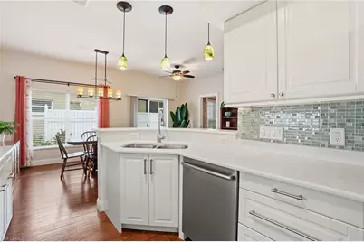 10711 Maui Cir, Estero, FL 33928 - Photo 16