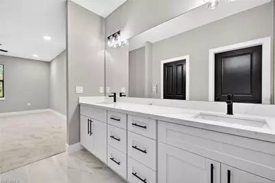 913 Oak Ave, Lehigh Acres, FL 33972 - Photo 16