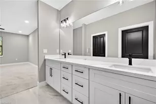 913 Oak Ave, Lehigh Acres, FL 33972 - Photo 16