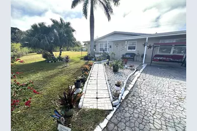 100 Davis Rd, Lehigh Acres, FL 33936 - Photo 2