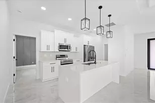 1612 NE 6th Pl, Cape Coral, FL 33909 - Photo 30