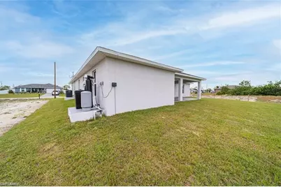 317 NW 13th Ter, Cape Coral, FL 33993 - Photo 14