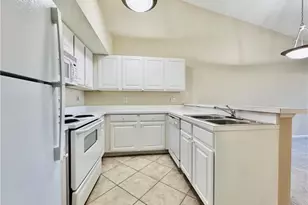 4105 Residence Drive, Fort Myers, FL 33901 - Photo 14