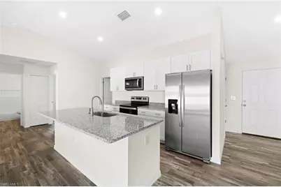 2824 NE 2nd Ave, Cape Coral, FL 33909 - Photo 16
