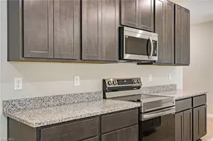 4012 10th St SW, Lehigh Acres, FL 33976 - Photo 28