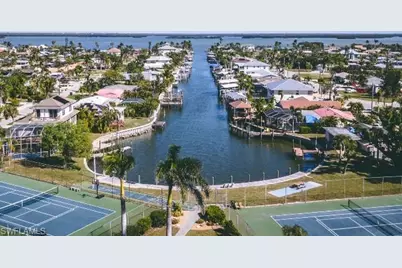 4012 10th St SW, Lehigh Acres, FL 33976 - Photo 44