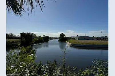 1016 NE 12th St, Cape Coral, FL 33909 - Photo 6