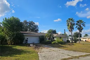 2201 Parkview Dr, Fort Myers, FL 33905 - Photo 4