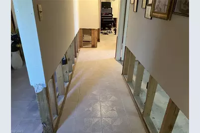 2201 Parkview Dr, Fort Myers, FL 33905 - Photo 10