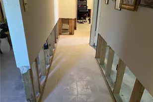 2201 Parkview Dr, Fort Myers, FL 33905 - Photo 10