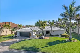 6822 Griffin Blvd, Fort Myers, FL 33908 - Photo 2